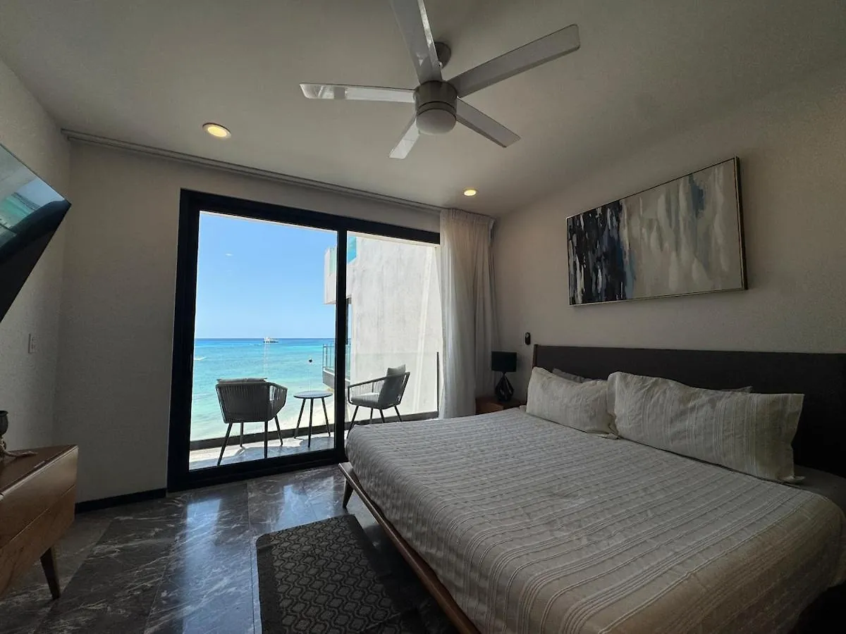 Oceanfront Condo, Roof Pool, Gym, Walk To 5Th Ave! Playa del Carmen Mexico